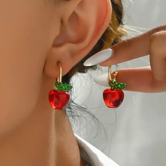 ⭐️❤️FREE Apple Fruit Cartoon Hipster Art Artsy Hippie Classy Chic Snack Earrings - Picture 4 of 4
